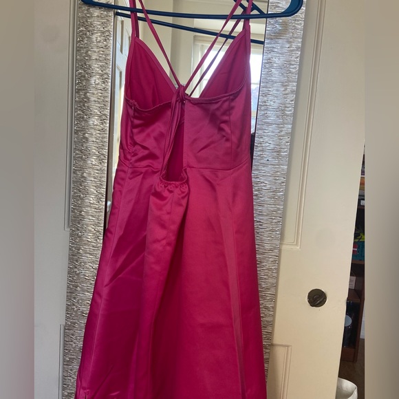 ASOS Extro & Vert strappy midi dress in hot pink satin - Picture 6 of 7